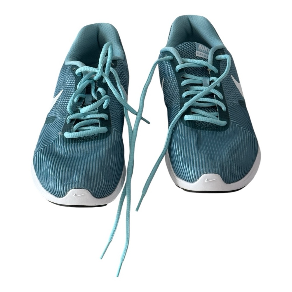 Nike Teal Athletic Sneakers EUC LIKE NEW  #CBOX5